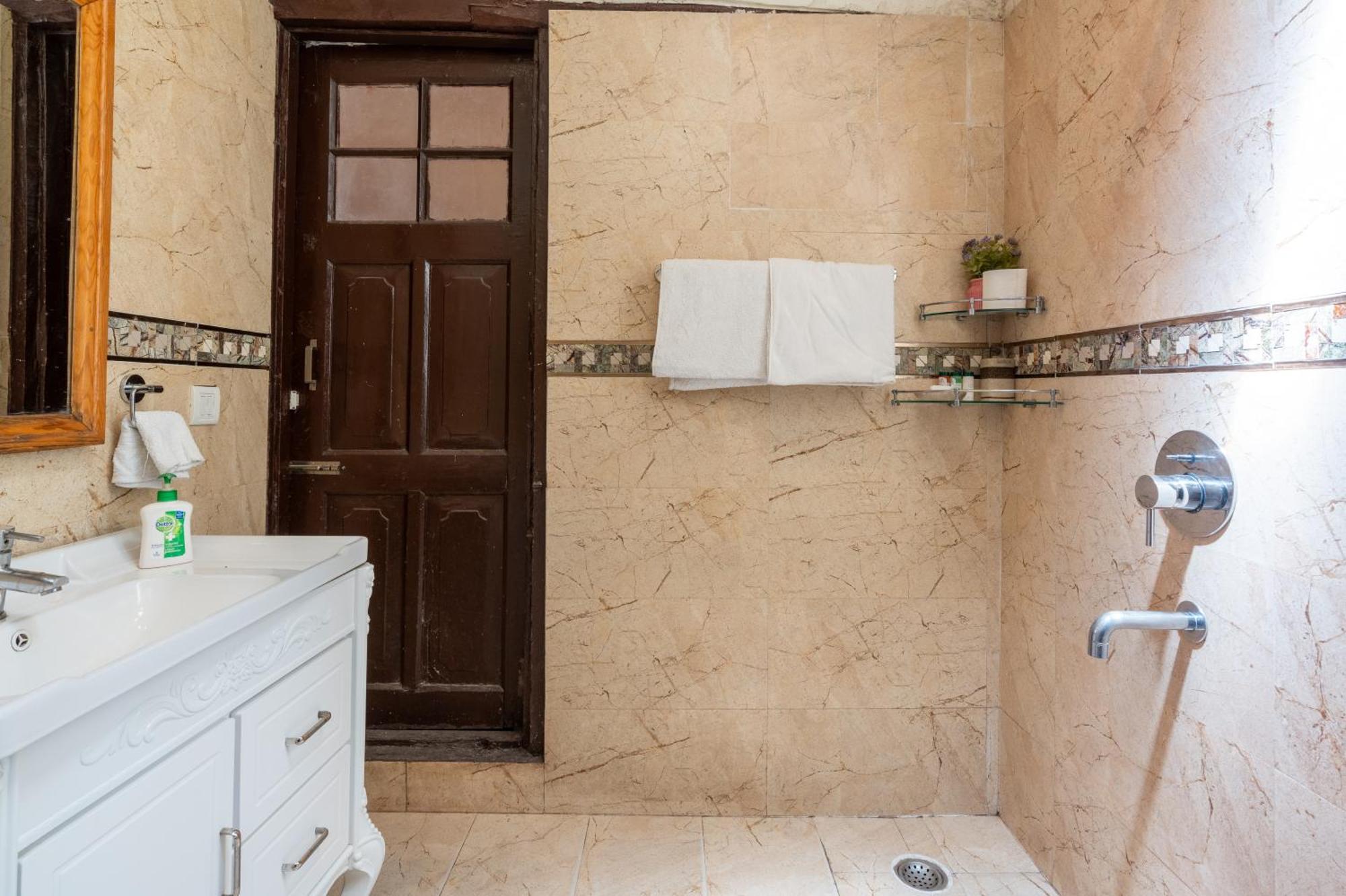קסאולי Saffronstays Kashi Villa מראה חיצוני תמונה